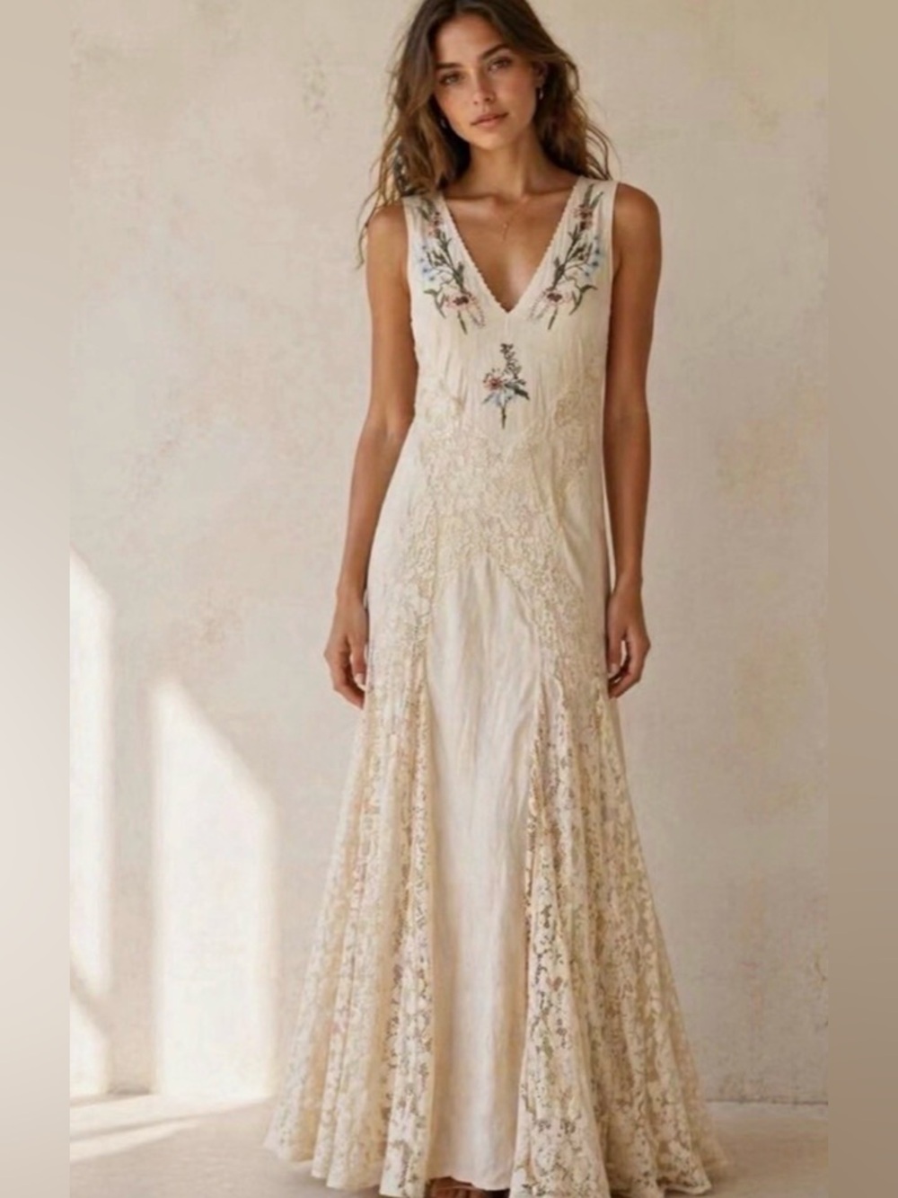 Zara Magnolia Stunning
Embroidered Beaded V-Neck Maxi
Dress Size S NEW